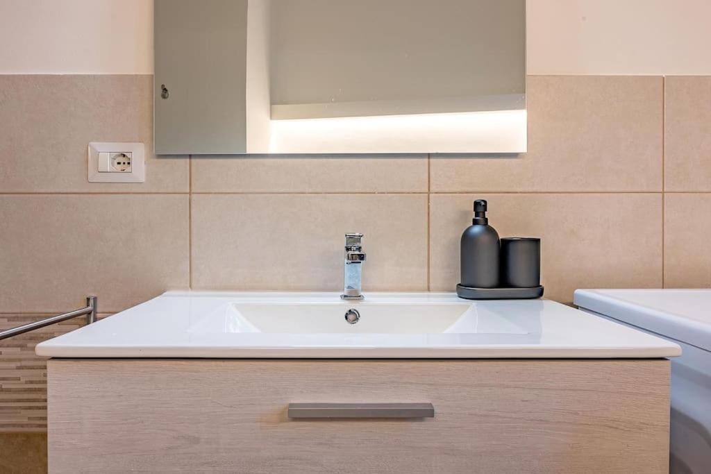 Guest Planet - Cozy Housing Porta Romana M3 Milan Extérieur photo